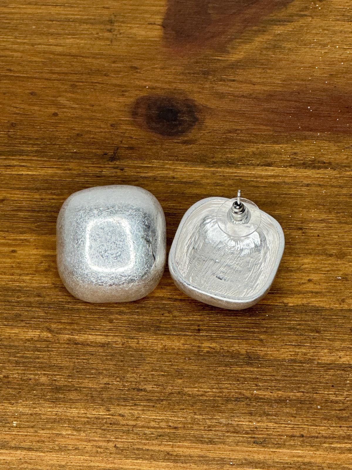 PENDIENTES BOTÓN PLATEADO