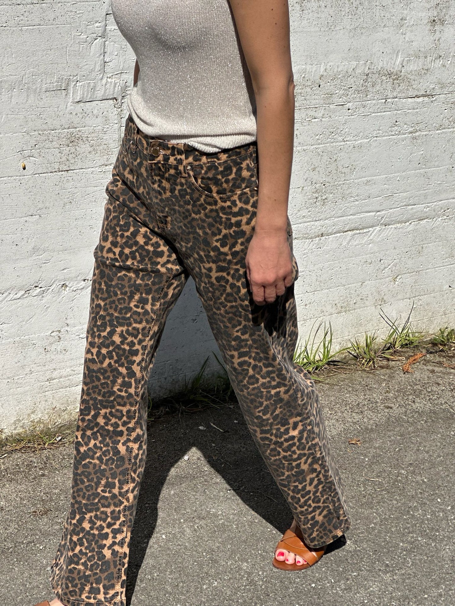 PANTALON VAQUERO LEOPARDO