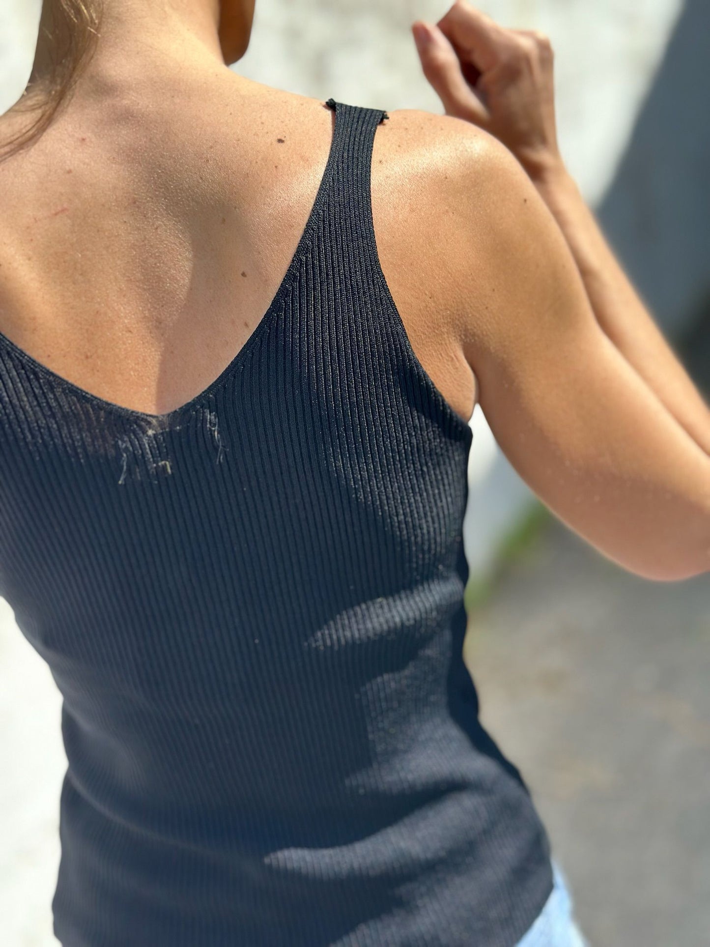 CAMISETA TOP NEGRO