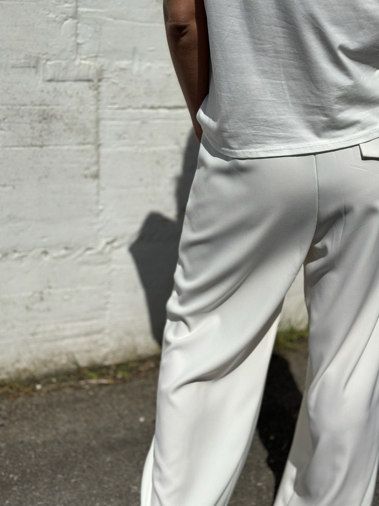 PANTALÓN PINZAS CRUDO