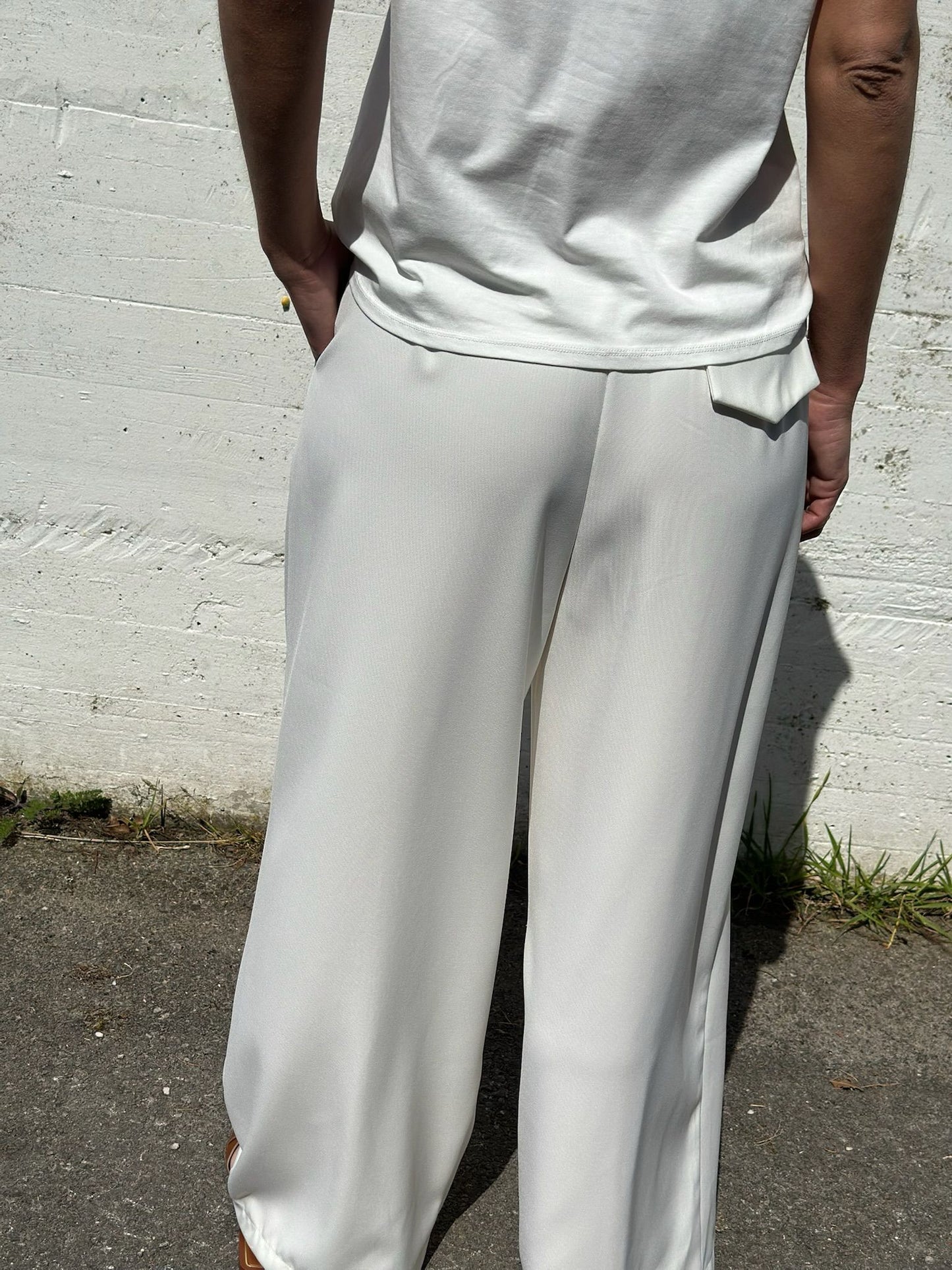 PANTALÓN PINZAS CRUDO