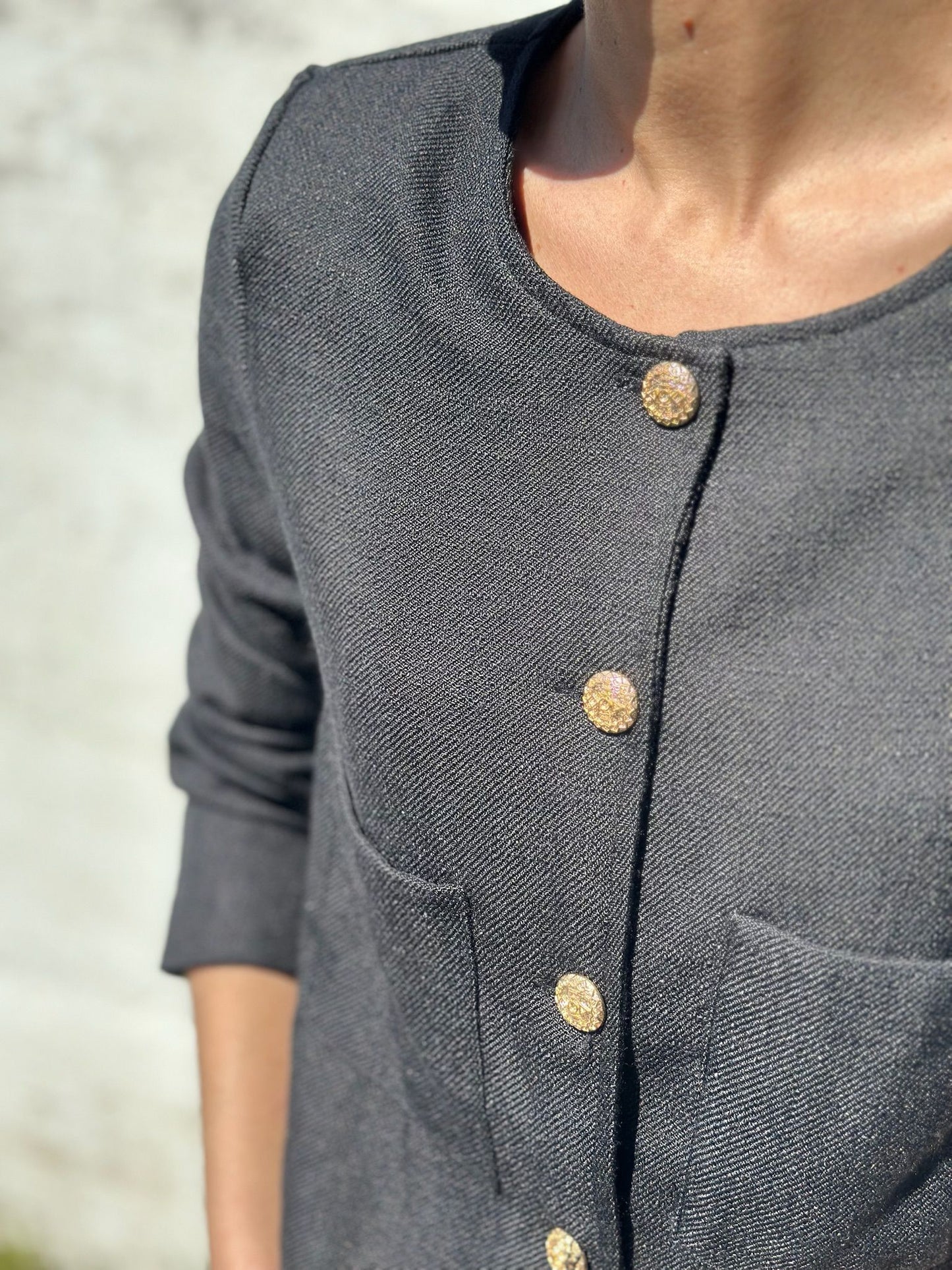 CHAQUETA CHANELITA CROP NEGRA