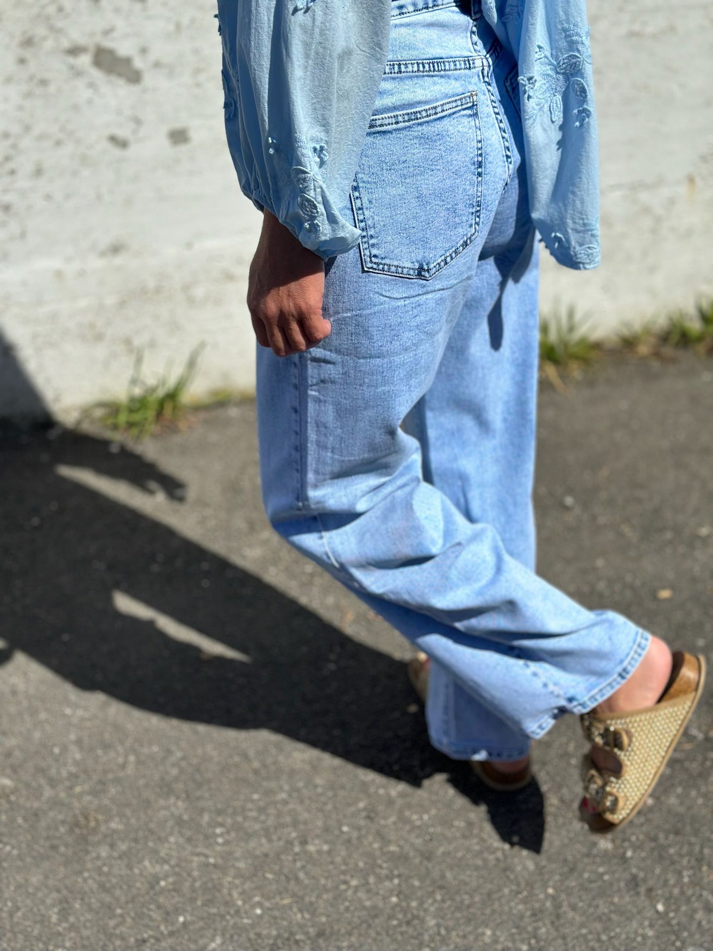 PANTALON VAQUERO BAGGY