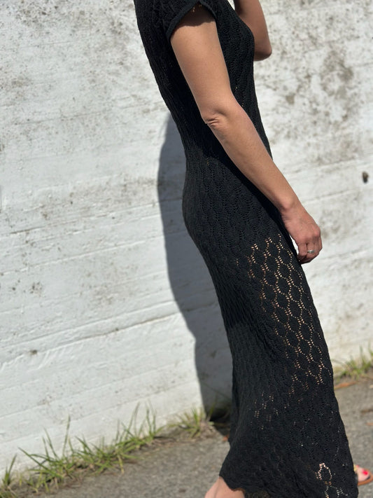 VESTIDO NEGRO CROCHET