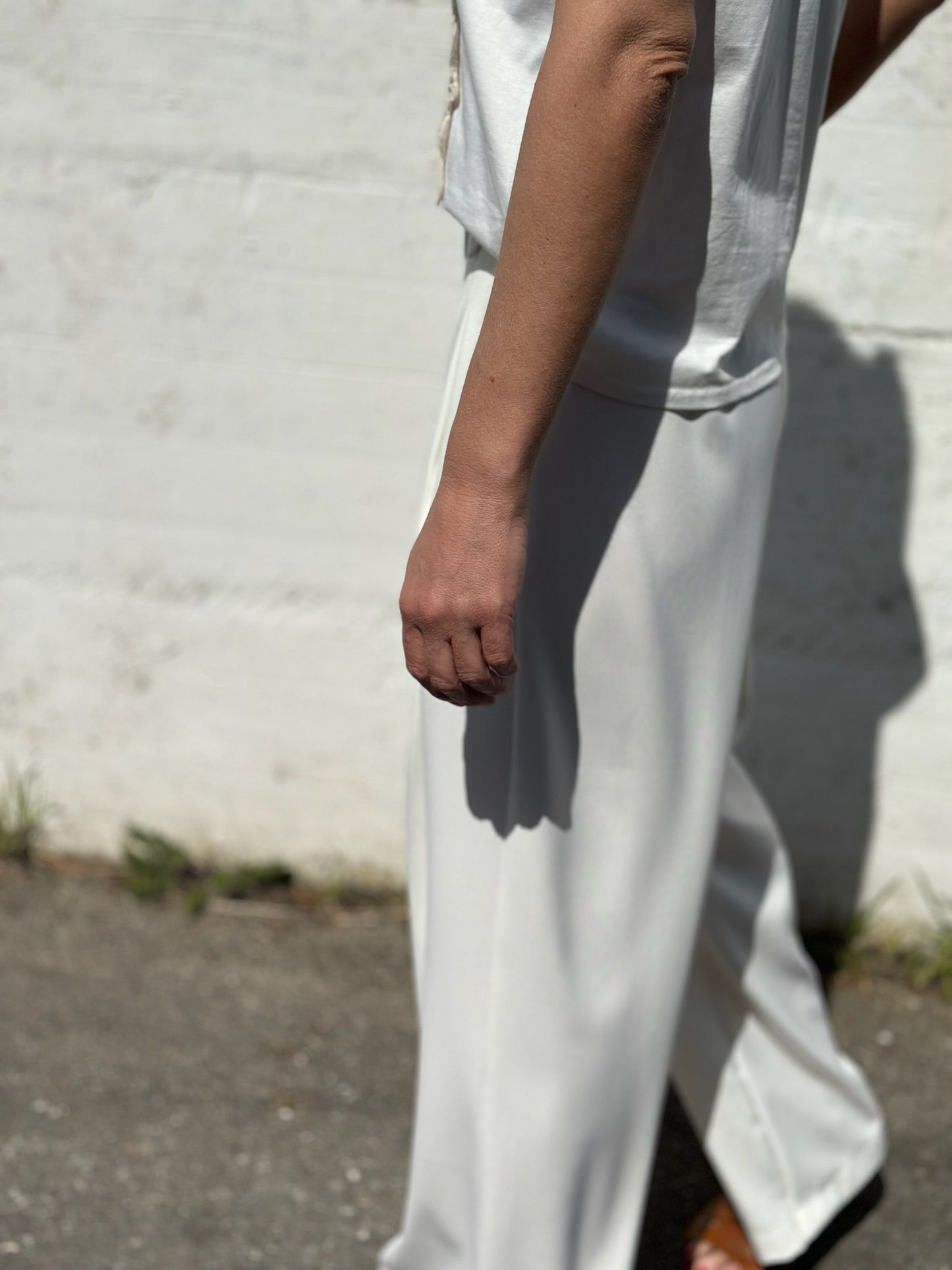 PANTALÓN PINZAS CRUDO